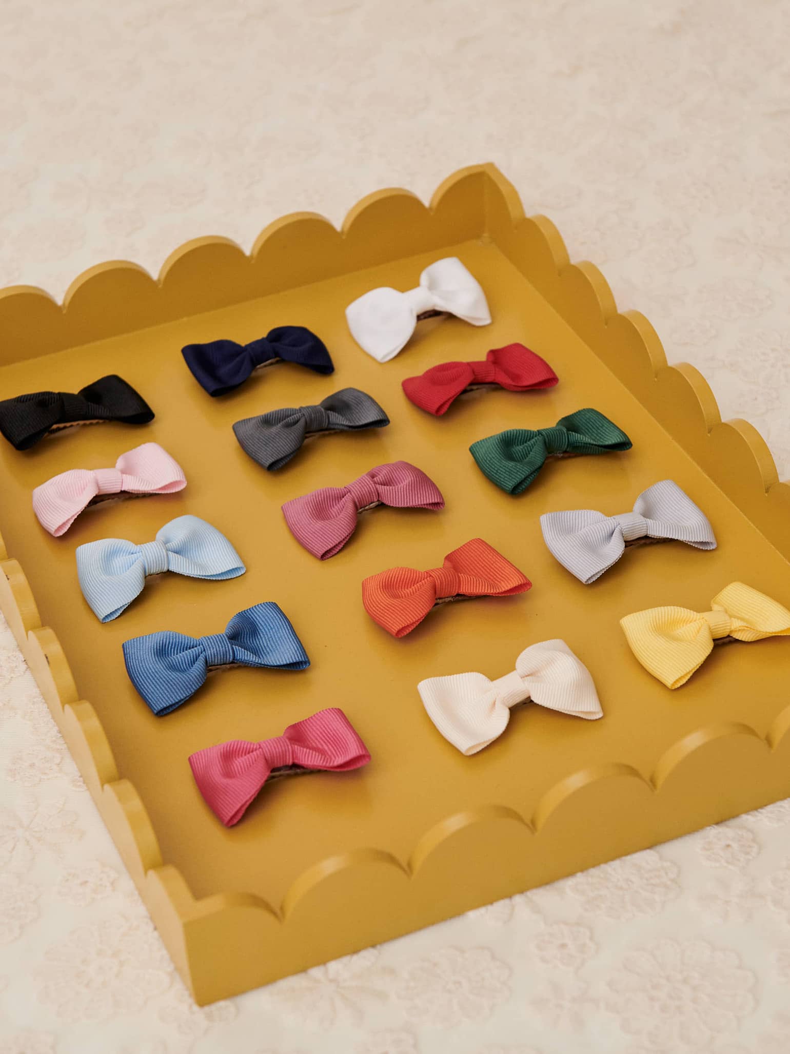 Black Small Bow Girl Clip - Image 6